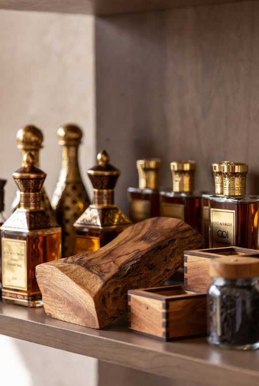 The Complete Guide to Oud Perfume in Illinois